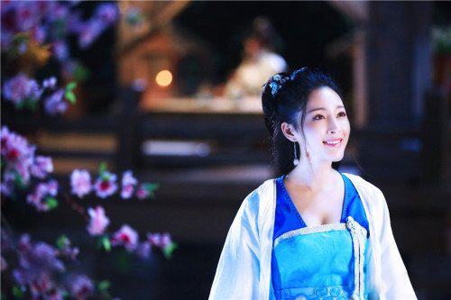 赏析甘婷婷古装小图 可爱性感惹人爱 赏析甘婷婷古装小图 可爱性感惹人爱