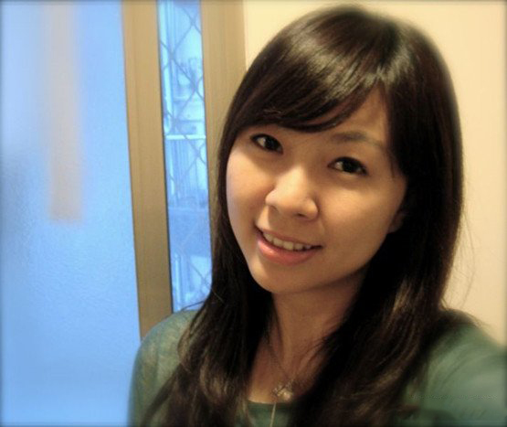 卓依婷穿裙子不慎走光照片曝光 揭秘其坊间为何流传她已死