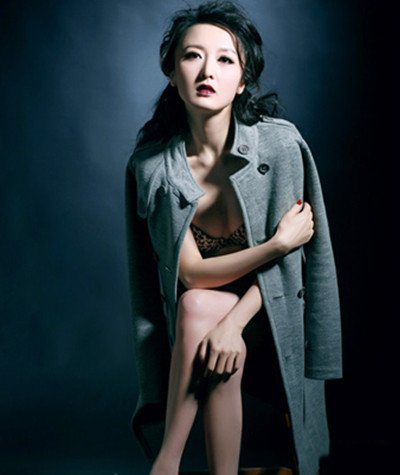 何晴大尺度相片曝光 揭与许亚军离婚原因 何晴大尺度相片曝光 揭与许亚军离婚原因