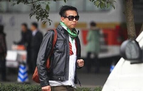 蔡康永男朋友露脸 George人高马大富文艺气息