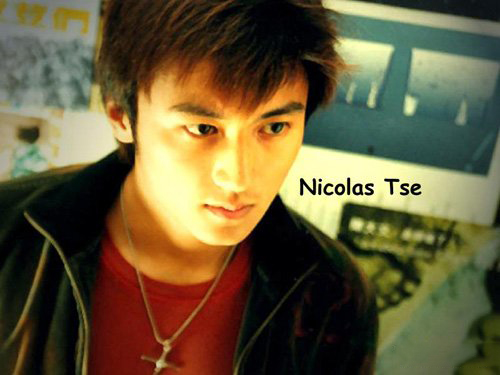 刚出道时候的谢霆锋帅气照片汇总 唱歌时曾被观众骂下台