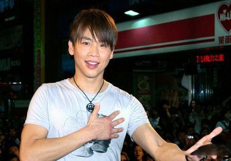 陶喆杨子晴最新消息 陶喆被爆想“三人行”