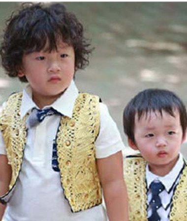 邹明轩天天向上唱歌 观众大饱眼福