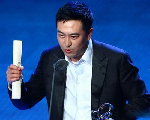 张嘉译是谢芳的儿子吗？ 小编为你揭开谜底