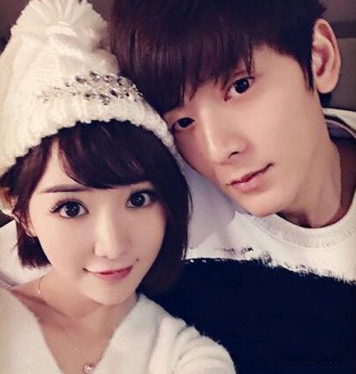 毛晓彤的男朋友叫什么呢？ 网友称为他们的恋情操碎心了