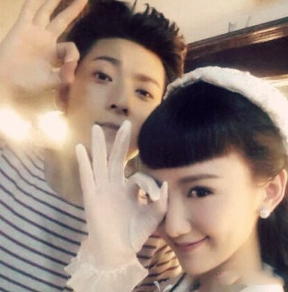 毛晓彤的男朋友叫什么呢？ 网友称为他们的恋情操碎心了