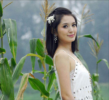 曝演员肖茵年龄 发布会突发意外晕厥