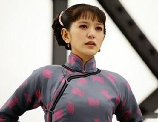 曝演员肖茵年龄 发布会突发意外晕厥