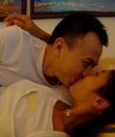 王珂女演员吻戏曝光 挑战新角色获观众好评