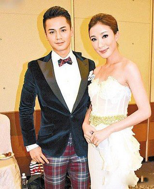 杨怡罗仲谦的结婚照 车震门事件完整照片 杨怡罗仲谦的结婚照 车震门事件完整照片