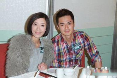 杨怡罗仲谦的结婚照 车震门事件完整照片 杨怡罗仲谦的结婚照 车震门事件完整照片