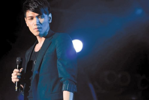 揭秘杨宗纬如何成名之路 靠选秀节目“超级星光大道”走红