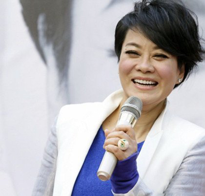 赏析毛阿敏年轻照 为你盘点她的家庭情况 赏析毛阿敏年轻照 为你盘点她的家庭情况