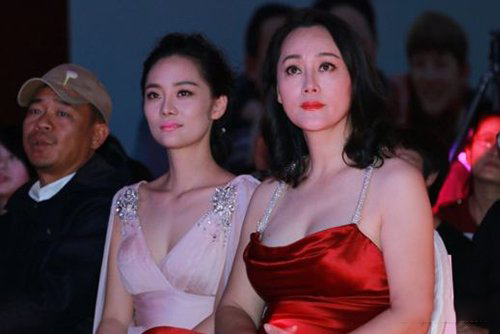 张楚楚个人资料曝光 与母亲宋佳似姐妹