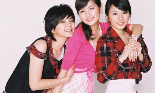 s.h.e最新写真曝光 揭秘组合成长历程 s.h.e最新写真曝光 揭秘组合成长历程