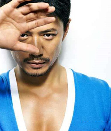 段奕宏是不是同性恋 和邓超拍亲热镜头很肉麻 段奕宏是不是同性恋 和邓超拍亲热镜头很肉麻