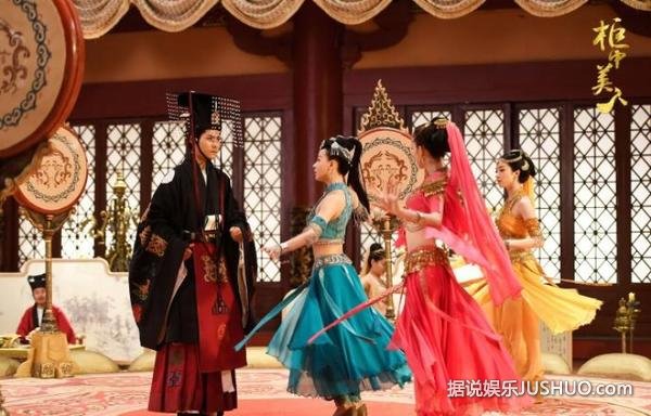 周渝民首次出演的古装剧又曝剧照啦,两位女主陈瑶和胡冰卿有点美! 周渝民首次出演的古装剧又曝剧照啦,两位女主陈瑶和胡冰卿有点美!