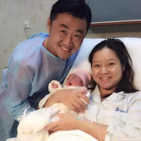 李娜姜山合照曝光 两人同甘共苦迎爱情结晶