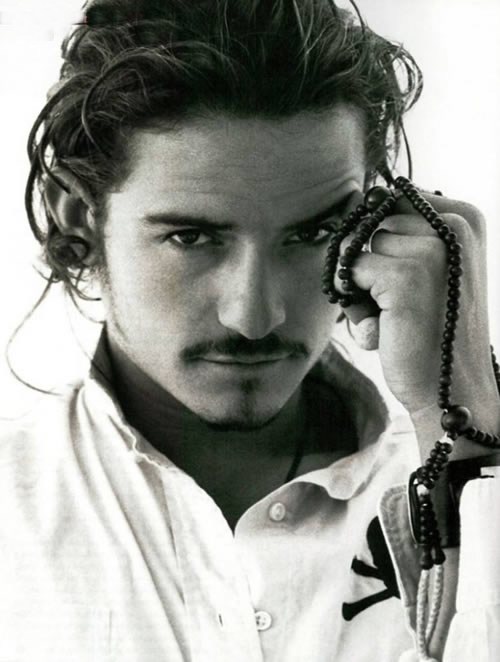 奥兰多-布鲁姆时尚写真集 展露男人真魅力