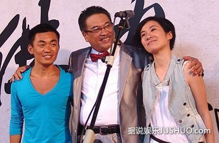 叶璇发微博力挺王宝强:倾家荡产也不向人渣道歉 叶璇发微博力挺王宝强:倾家荡产也不向人渣道歉