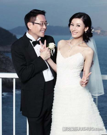 女神也老了!李嘉欣晒亲吻儿子脚丫照显老气 女神也老了!李嘉欣晒亲吻儿子脚丫照显老气