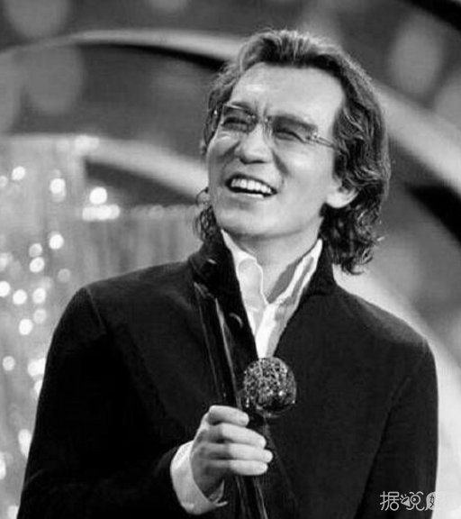 非常61主持人李咏因癌症于美国过世享年50岁