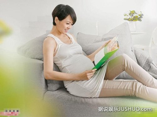 据香港媒体报道,目前怀孕6个多月的梁咏琪,现在已全面进入待产状态