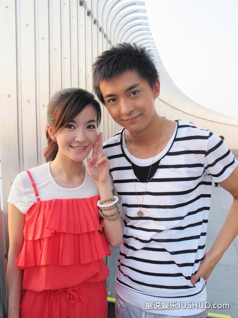 尔康小燕子在一起李佳航李晟承认恋情