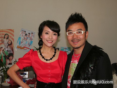 汪涵与现任妻子杨乐乐.