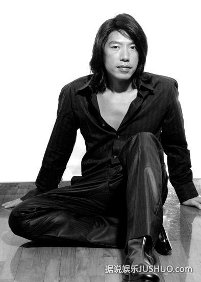 张耀扬或将刑满被释放 媒体聚集看守所外