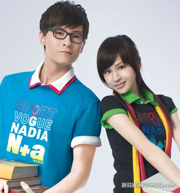 郑元畅半裸游走闹市5小时