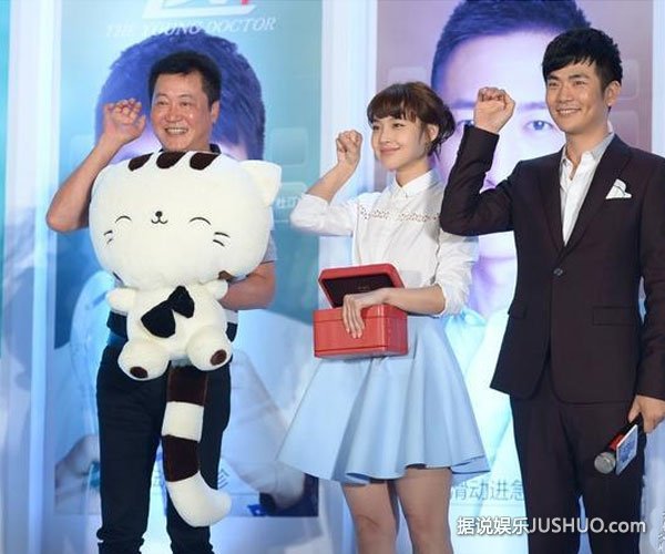 赵导你拍电视剧胆太小,我给你说一故事,一个外星人,跟地球姑娘谈恋爱