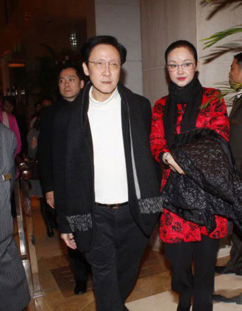 向华胜火化曾打刘德华耳光真相揭秘细数向华胜三任老婆