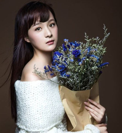 翟天临女友李依伊照片 图揭翟天临家庭背景及资料