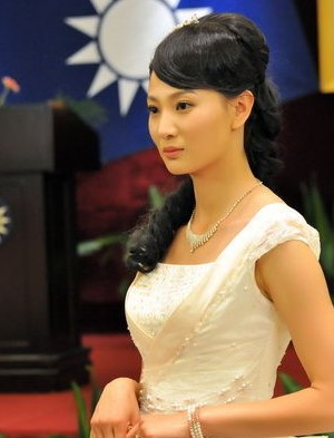 徐佳女友是谁徐佳女友侯梦莎资料