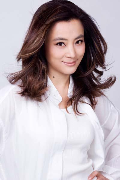 揭秘52岁甜歌皇后李玲玉与老外前夫的坎坷离婚内幕