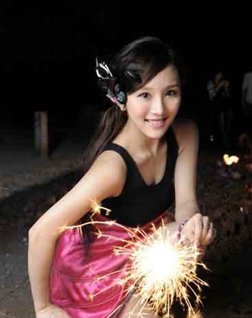 喜爱夜蒲陈静个人资料 陈静吻戏照片