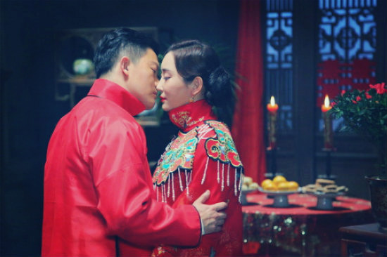 杨志刚杜若溪牵手饰情侣 拍吻戏不惧严宽吃醋