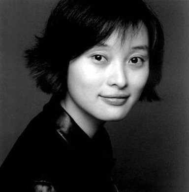 吴越女演员恋爱史 称自己定位不是陈建斌的前女友