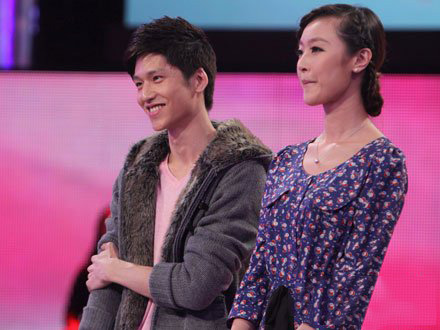 非诚勿扰徐子婷牵手台湾美少男王智摩照片微博曝光