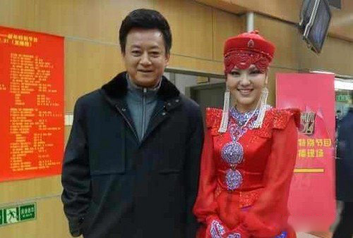 乌兰图雅和乌兰托娅是同一个人吗 乌兰图雅称不认识乌兰托娅