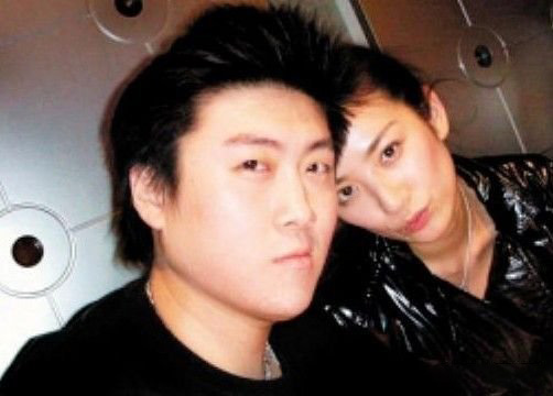 八卦 霍思燕嫁黄奕前夫图片曝光 揭秘黄奕悲惨情史与姜凯认识41天后