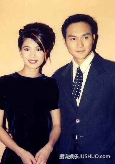 年轻时的袁咏仪与老公张智霖.