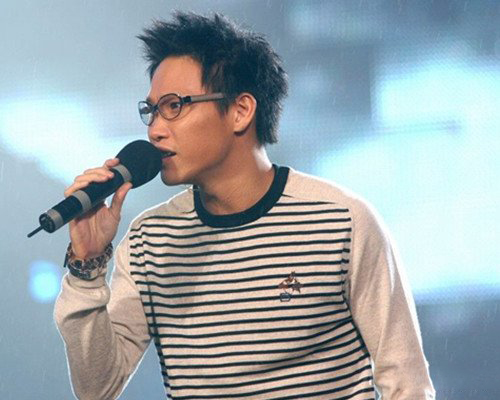 2014年12月2日,苏永康与拍拖8年的37岁时装品牌高层女友冯翠珊(anita)