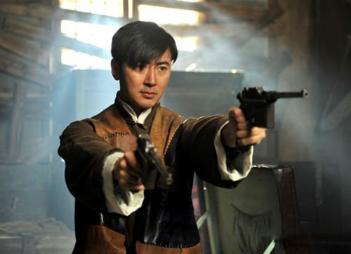 据悉,蔡琳与高梓淇曾在电视剧《李家大院》中饰演夫妻,两人因此结缘.