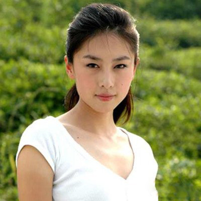 贾晓晨艳照曝光 讲述其演艺生涯