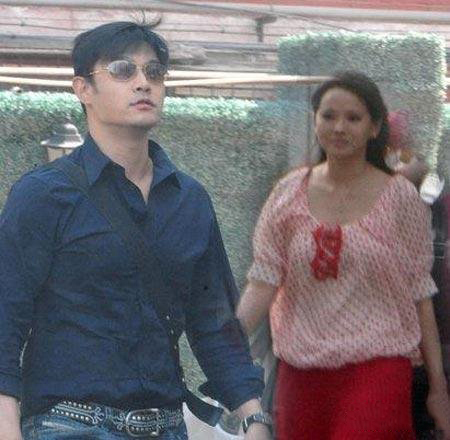 黄维德暴打伊能静伊能静被打得全身伤痕遭曝光