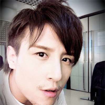 曹轩宾女友是谁 床照流出疑似出柜引微博骂战