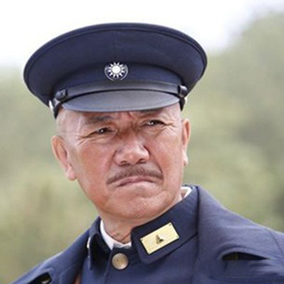 出身于书香世家,她的爷爷是一位著名学者,她的父亲史践凡是一位导演