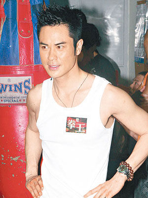 郑嘉颖维护旧爱王馨平 怒斥堕胎导致其不育传言